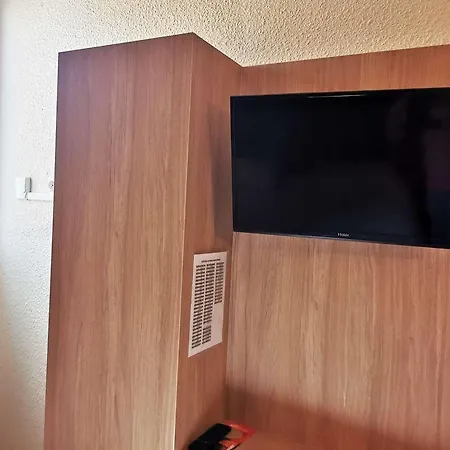 Hotell Brit Essentiel Nord