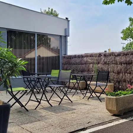 Brit Essentiel Nord 2* Tours