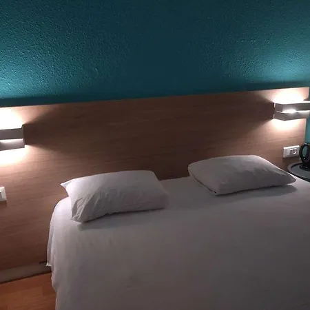 Brit Essentiel Nord 2* Tours