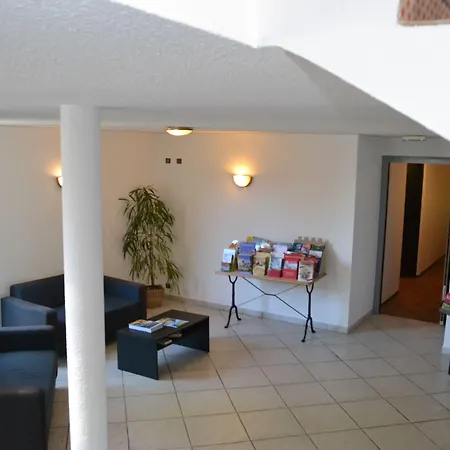 Brit Essentiel Nord Hotel 2*