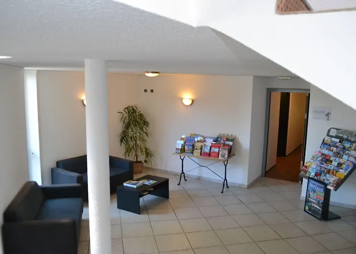 Brit Essentiel Nord Hotel 2*