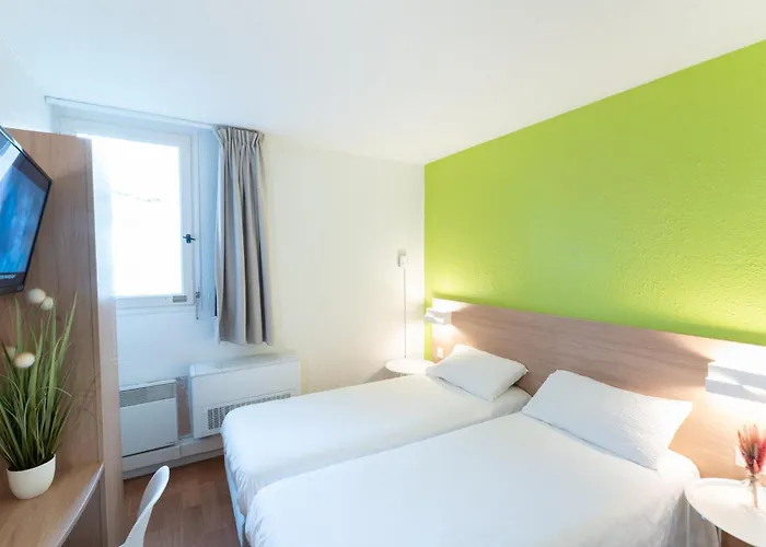 Brit Essentiel Nord 2* Tours