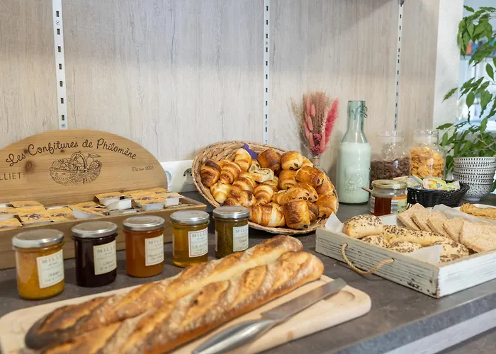 Brit Essentiel Nord 2* Tours