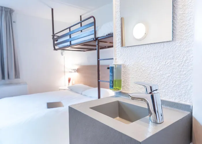 Hotel Brit Essentiel Nord 2*