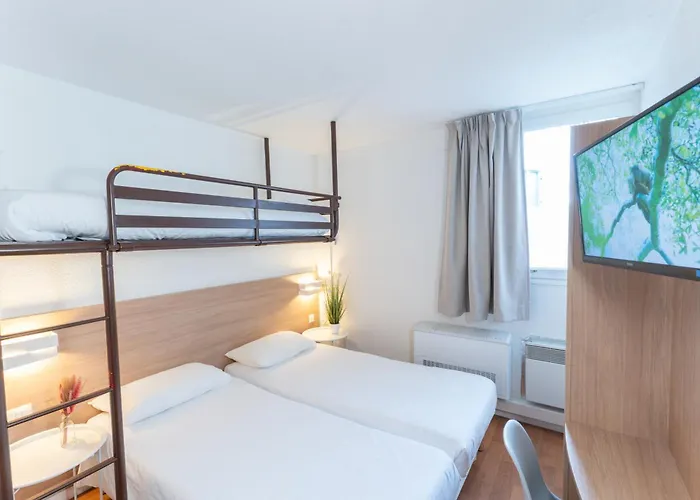 Brit Essentiel Nord Hotel 2*