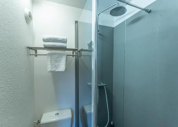 Brit Essentiel Nord Szálloda Tours