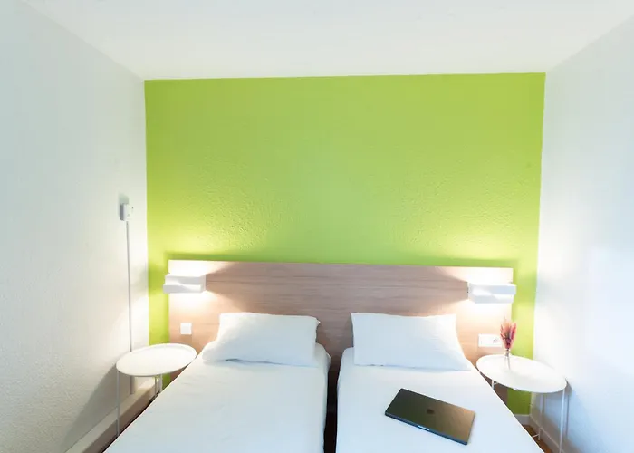 Brit Essentiel Nord Hotel 2*