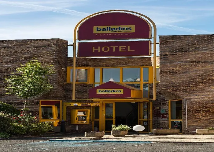 Brit Essentiel Nord Hotel 2*